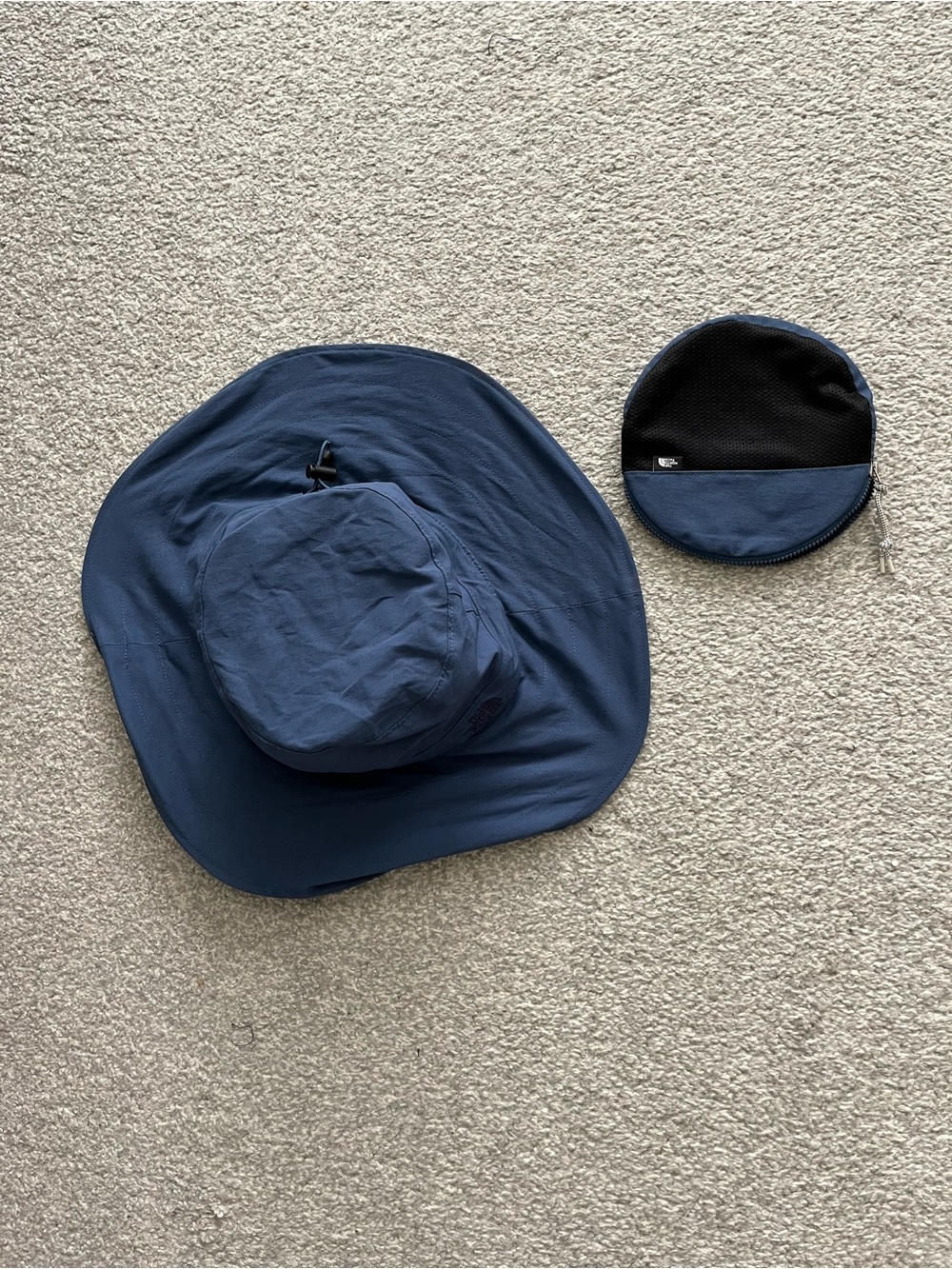 NWOT The North Face Navy Blue Collapsible Fishing Hat with Travel Bag - Picture 12 of 12